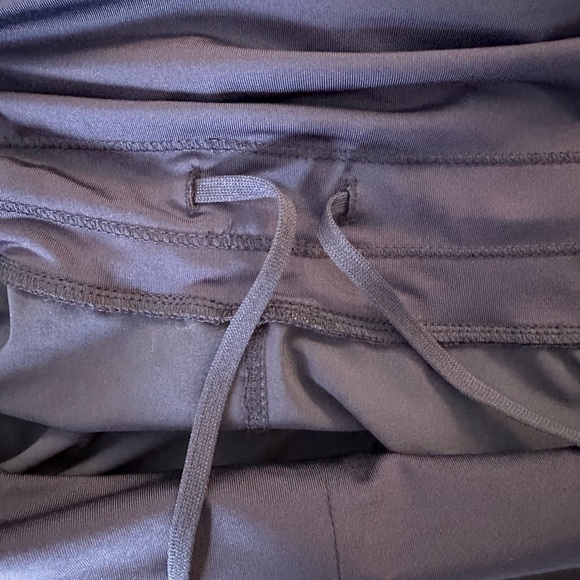 Roxy Navy Blue Athletic Shorts Small - Picture 7 of 7